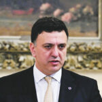 Ὑπό πολιορκία τά νότια σύνορά μας ἀπό χιλιάδες παράνομους μετανάστες