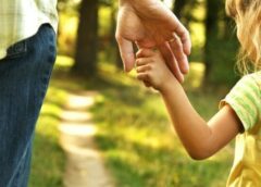 Επίδομα παιδιού: Πότε θα γίνει η καταβολή της β’ δόσης στους δικαιούχους