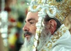 Ήταν Μεγάλη Παρασκευή του 1999, όταν ο Χριστόδουλος σμίλευε τον Λόγο επάνω στους Έλληνες