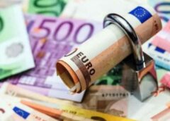 Ώρα μηδέν για τις καταθέσεις! Η παγίδα του ακατάσχετου λογαριασμού στους κοινούς συνδικαιούχους Ώρα μηδέν για τις καταθέσεις! Η παγίδα του ακατάσχετου λογαριασμού στους κοινούς συνδικαιούχους