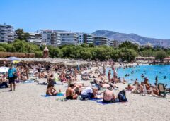 Τι μπορεί να συμβεί στη θάλασσα μέσα σε 20 δευτερόλεπτα – Οι 8 συστάσεις του ΕΟΔΥ