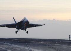 Ν.Τραμπ: «Πλήττουμε στόχους και θα χτυπήσουμε ακόμα πιο σκληρά – Μπορεί να το αφανίσουμε το Ιράν» Ν.Τραμπ: «Πλήττουμε στόχους και θα χτυπήσουμε ακόμα πιο σκληρά – Μπορεί να το αφανίσουμε το Ιράν»